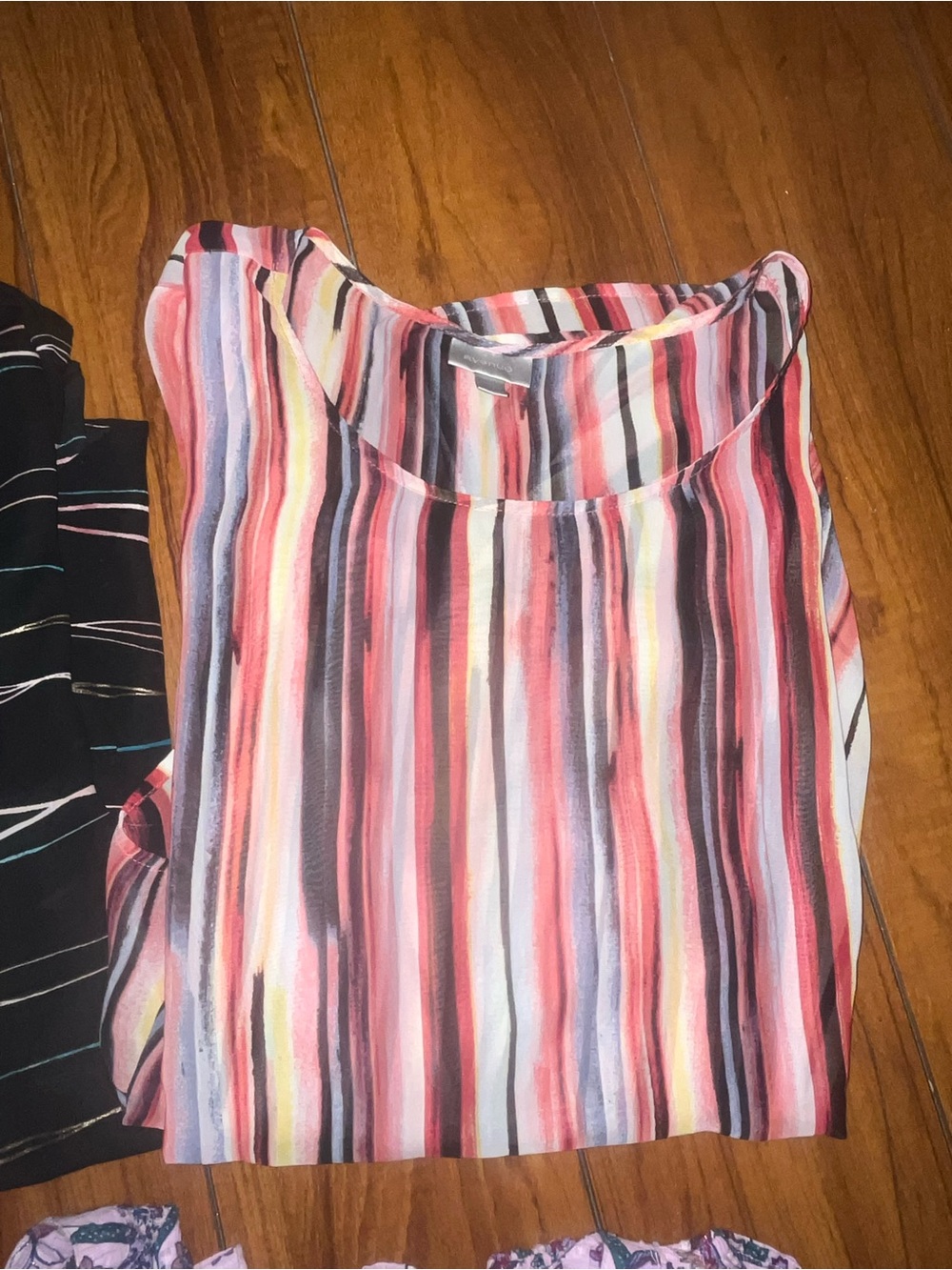 Five blouse bundle - Picture 6 of 16